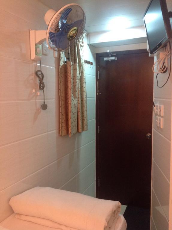 New Euro Asia Guest House Hong Kong Room photo